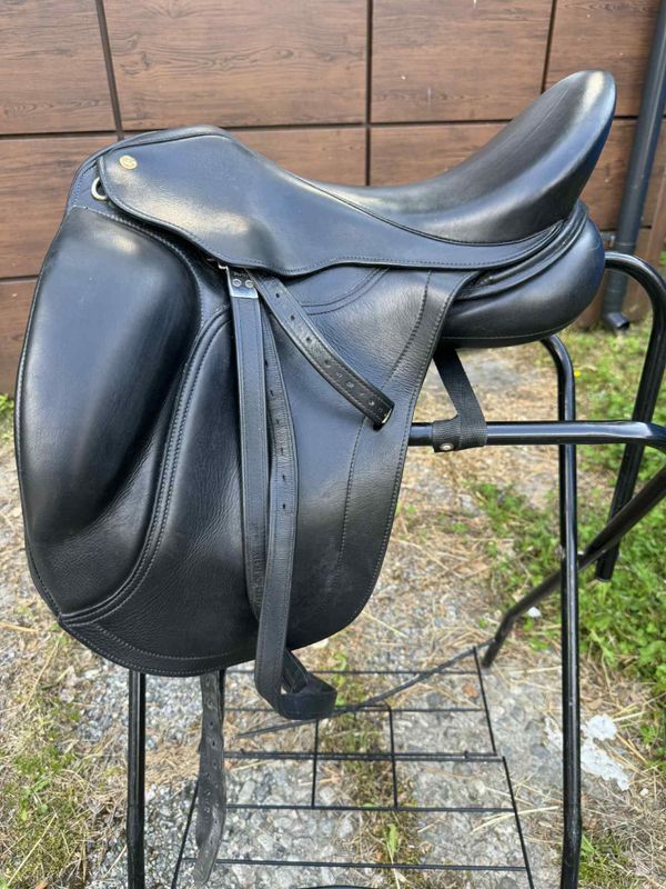 DK Dressursal Freedom Brukt 17,25